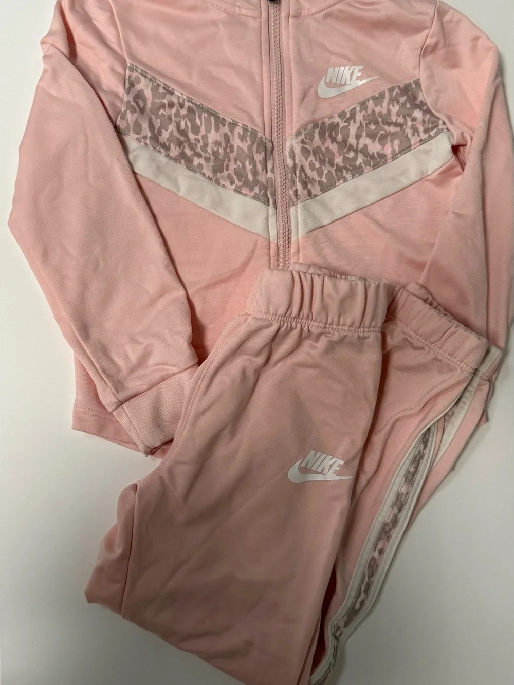 Nike Girls Full Zip Tricot Jacket And Pants 2 Piece Set Size 5-6